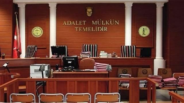 7)‌ Mahkeme, yazılı delillerle​ yürütülen bir yargı sürecine sahiptir