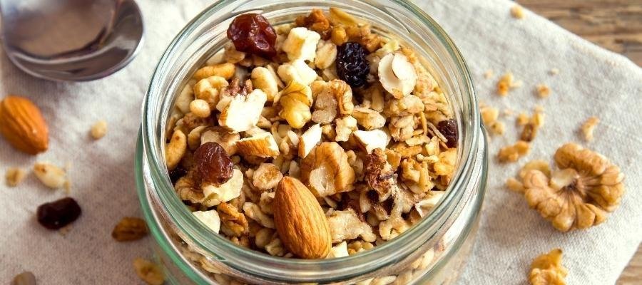 Granola Nedir? 10 Bilgiyle Granolanın Özelliklerini Keşfedin