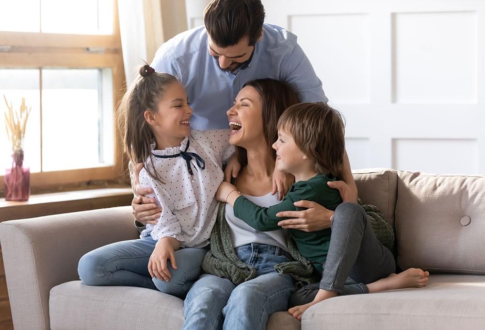 1) Ailenin Tanımı: Aile,⁣ genetik veya sosyal bağlarla bir araya ⁢gelen bireyler topluluğudur