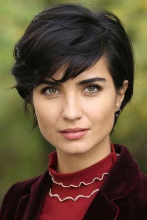 5) Tuba Büyüküstün ve Onur saylak: Aşk Dolu İlk Görüşmeler