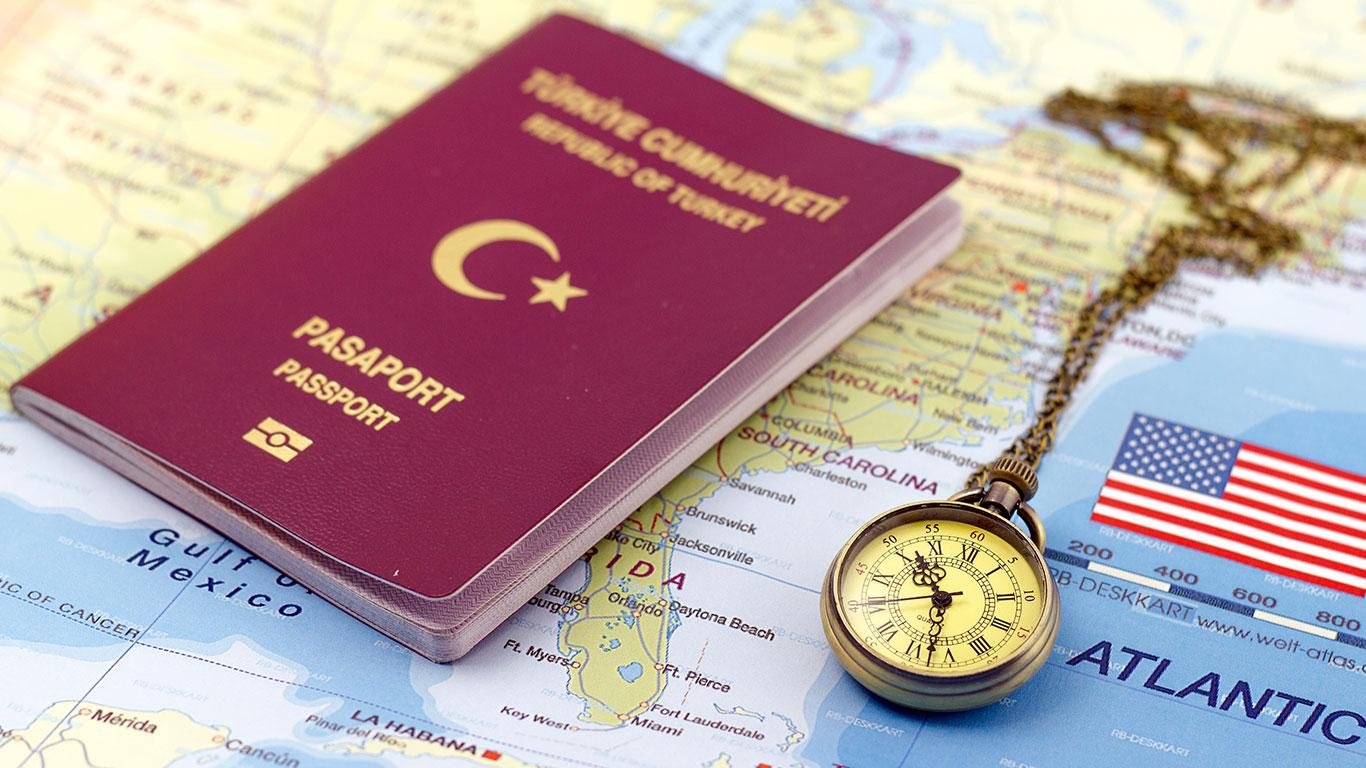 2) Umuma⁢ Mahsus Pasaportun Renk ve Tasarımı