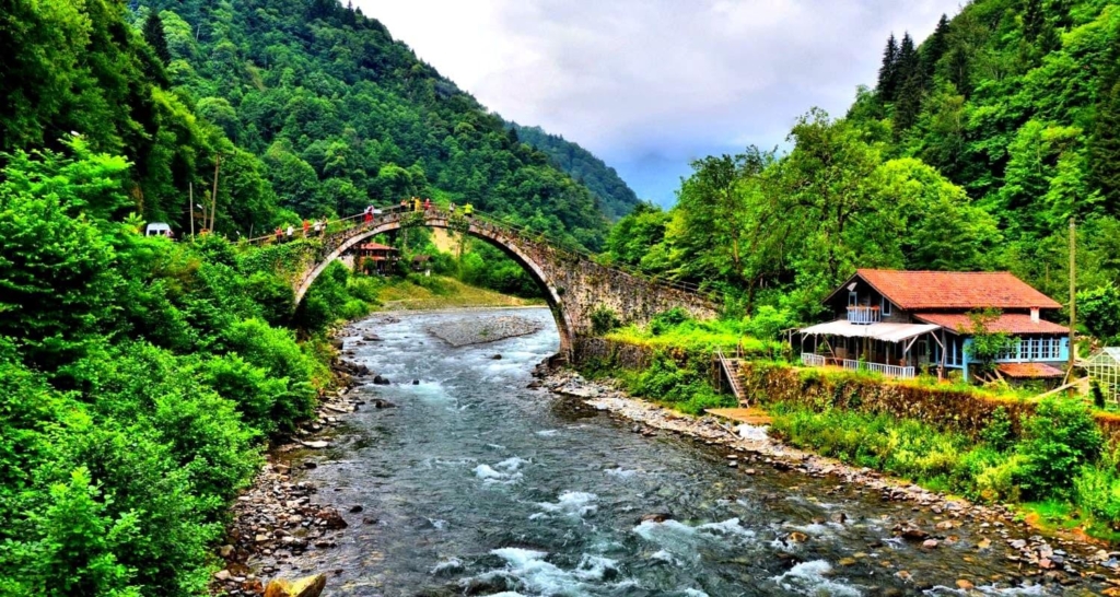 Rize’de Gezilecek Yerler: Doğa Harikaları ve Kültürel Zenginlikler