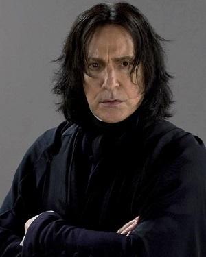 5) Severus Snape:⁣ Alan Rickman’ın⁢ Unutulmaz ⁢Rolü ve⁤ Derinliği