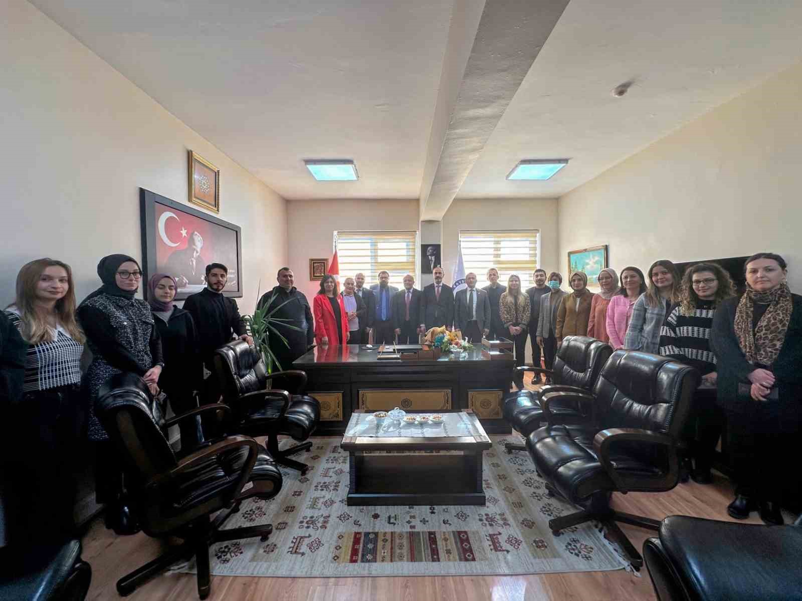 Bayburt Üniversitesi Dekanlık Değişiklikleri Hakkında