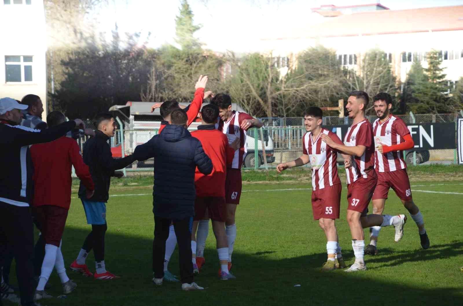 Çaycumaspor-Terakkispor Maçında Gözler Üzerine Çevrildi