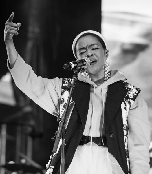 7) Lauryn hill: Kadın Rap’in Güçlü Temsilcisi