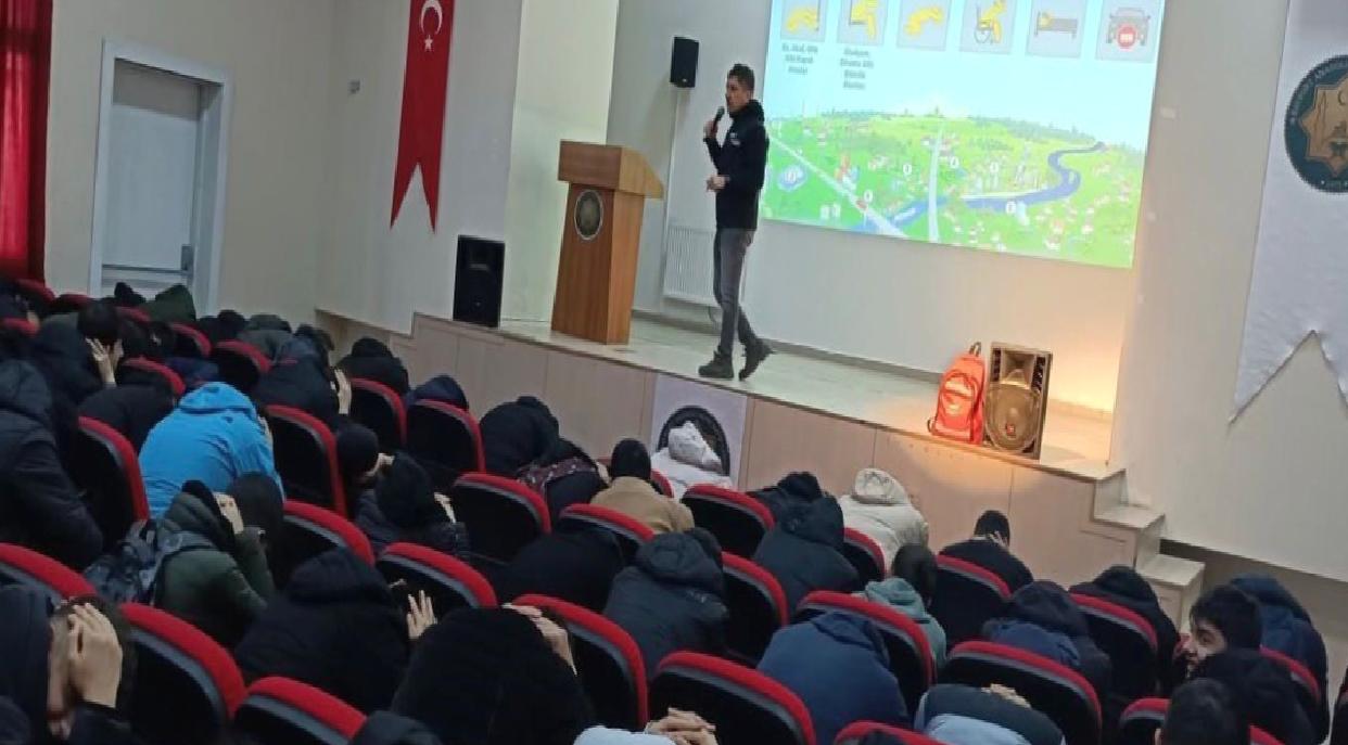 AFAD Eğitimleri Öğrencilerle Buluştu