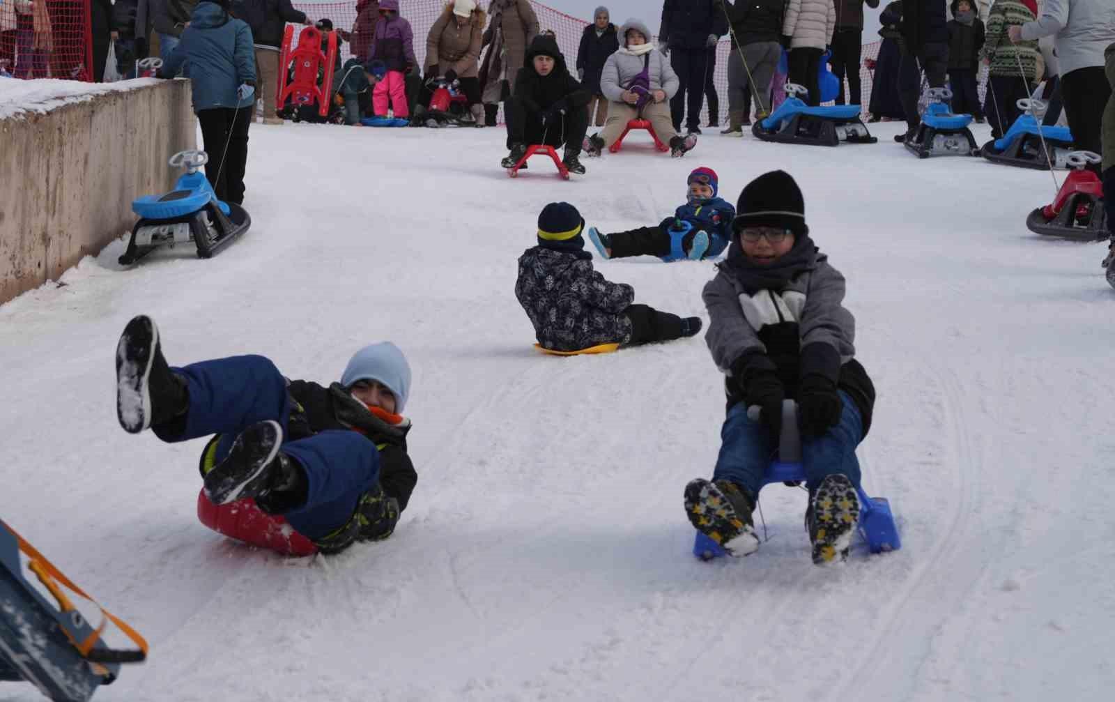 Ilgaz Dağı'nda Kış Keyfi: Kayak Merkezlerinde Yoğunluk