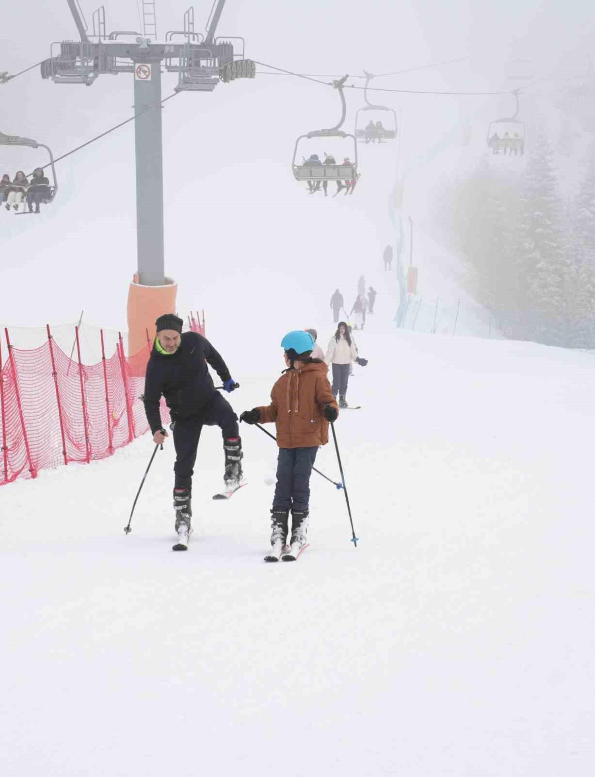 Ilgaz Dağı'nda Yaz Tatili Coşkusu: Yoğun Ziyaretçi Akını