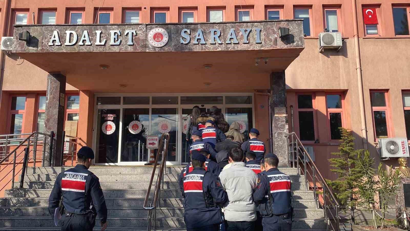 Karabük'te Uyuşturucu Operasyonu: 8 Gözaltı