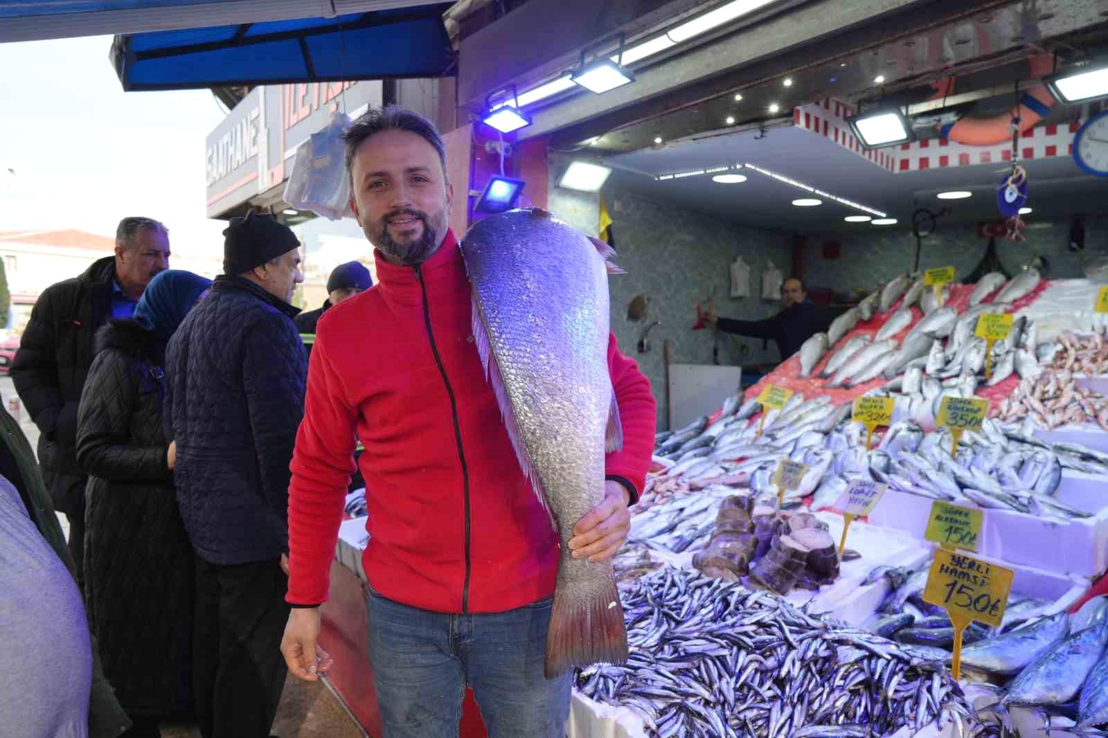 Karadeniz'de Dev Minekop Balığı Avlandı