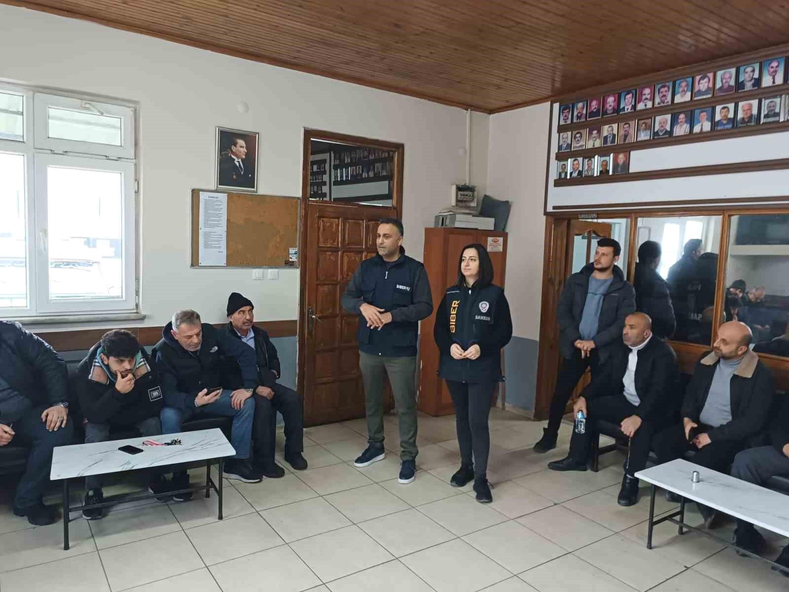 Samsun'da Minibüs Şoförlerine Siber Güvenlik Semineri