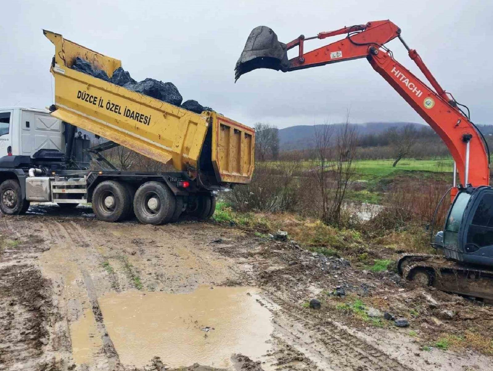 Düzce'de Su Hatları Güçlendiriliyor