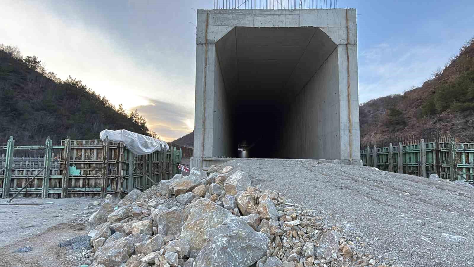 Ulaşım Sorunları ve Güvenlik Endişeleri