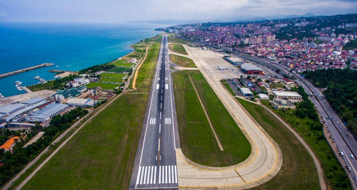 9) Trabzon Havalimanı: Karadenizin eşsiz doğal manzarasını ⁢sunan bir havalimanı