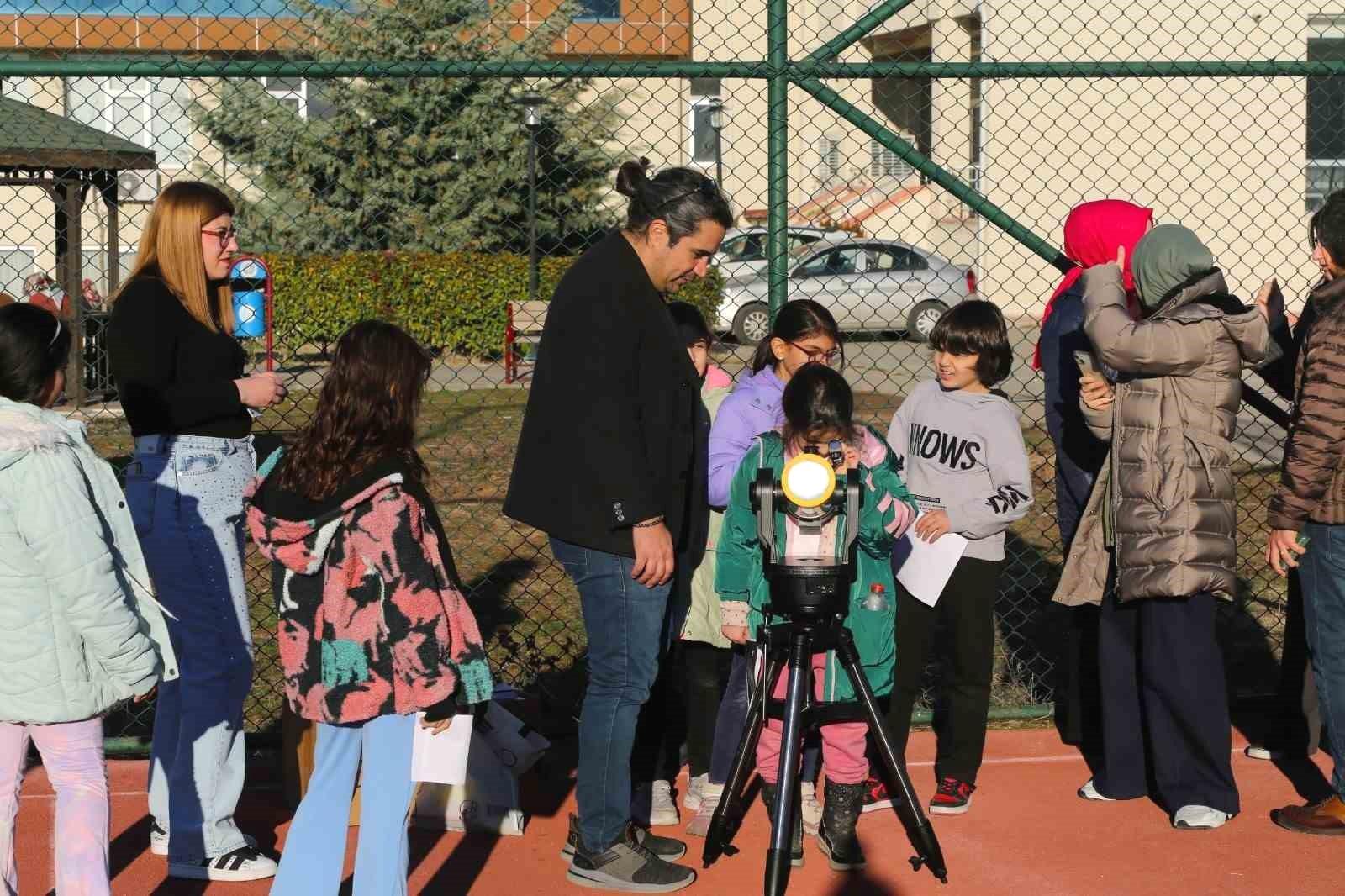 Tokat Gaziosmanpaşa Üniversitesi'nde Çocuklar İçin Eğlenceli Kış Kampı