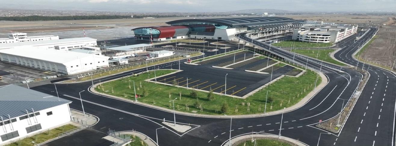 5) Kayseri Erkilet Havalimanı: Şehir mimarisine​ uyumlu yapısıyla kullanıcı ⁣dostu bir terminal sunuyor