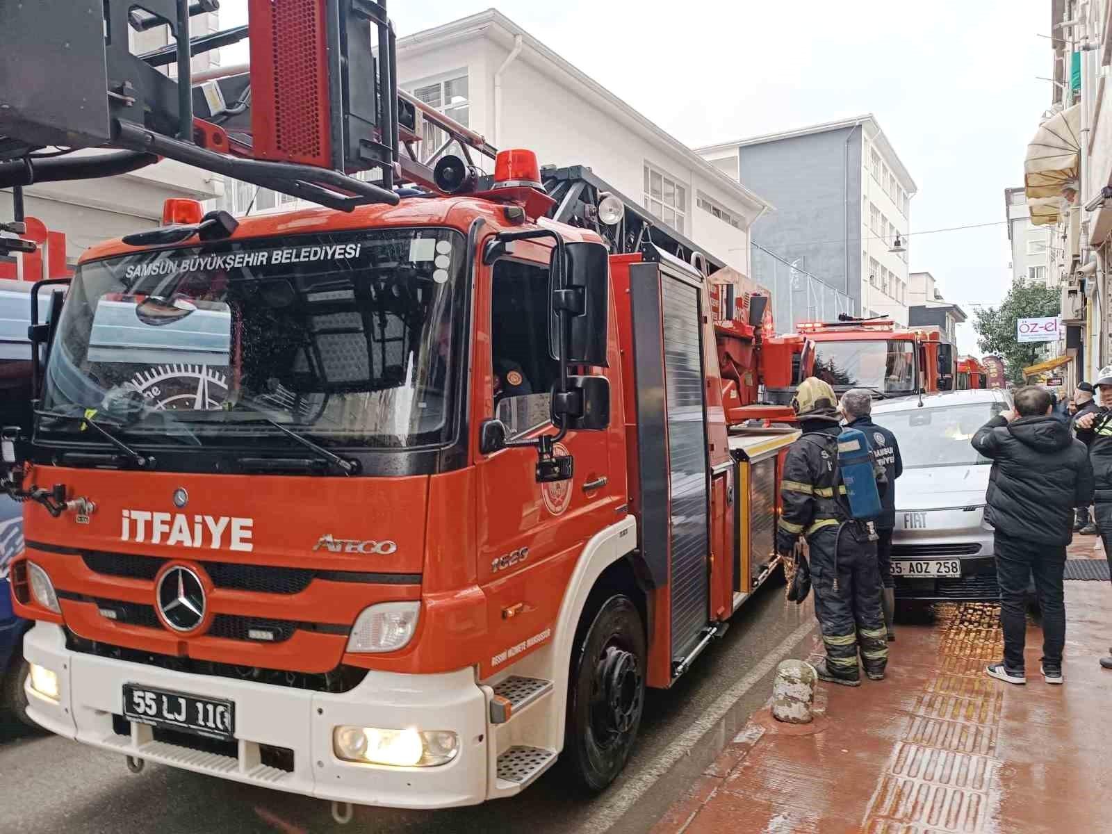 Bacadan Yükselen Duman, Mahallede Kaygı Yarattı