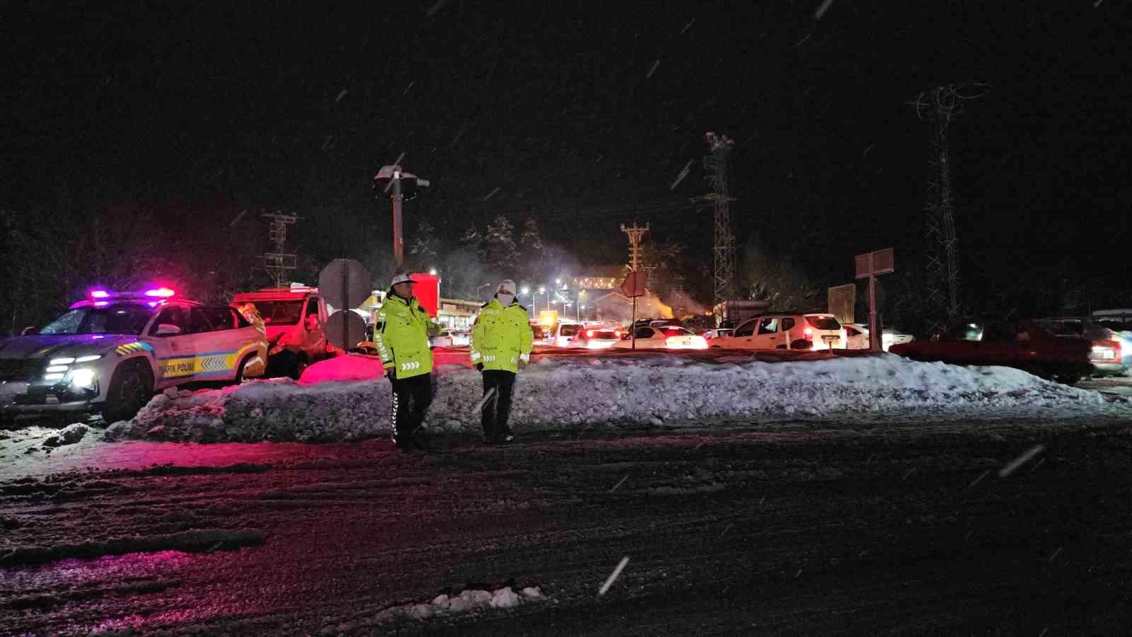 Zonguldak'ta Kar Yağışı Eğlenceye Dönüştü