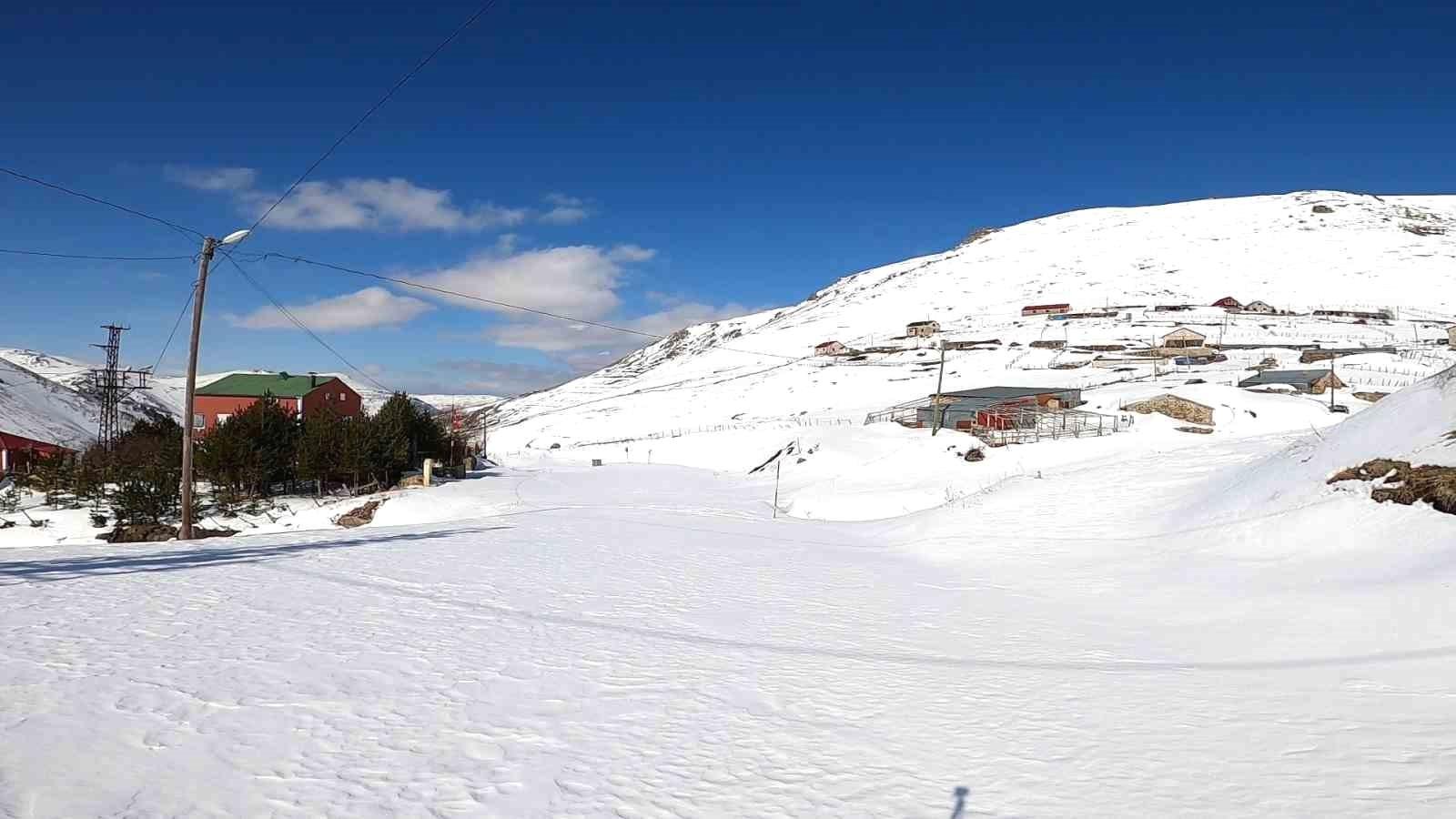 Eğribel Geçidi’nde Kayak Keyfi Başladı