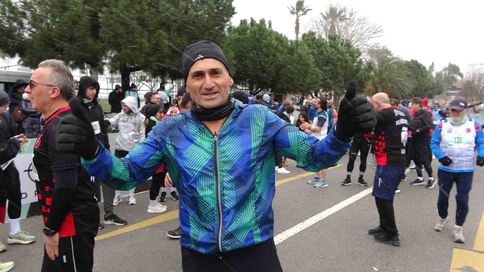 Kar Yağışı Altında Koşulan 45. Trabzon Yarı Maratonu Heyecanı