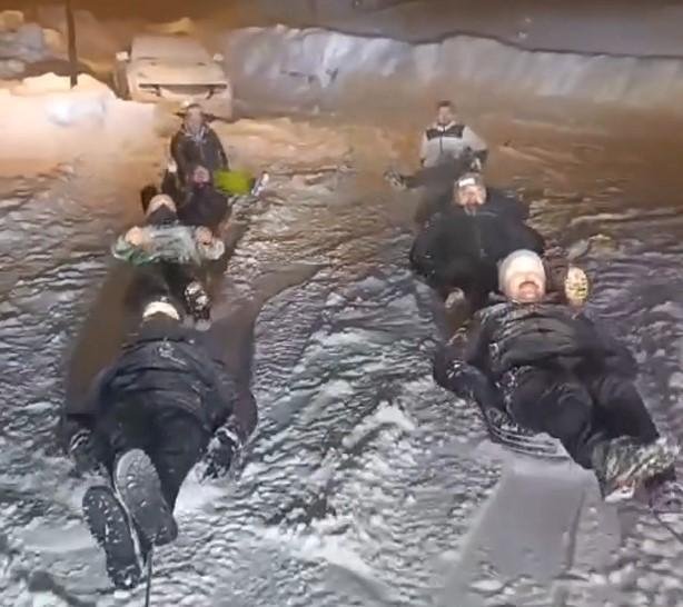 Kar Rafting Nedir?