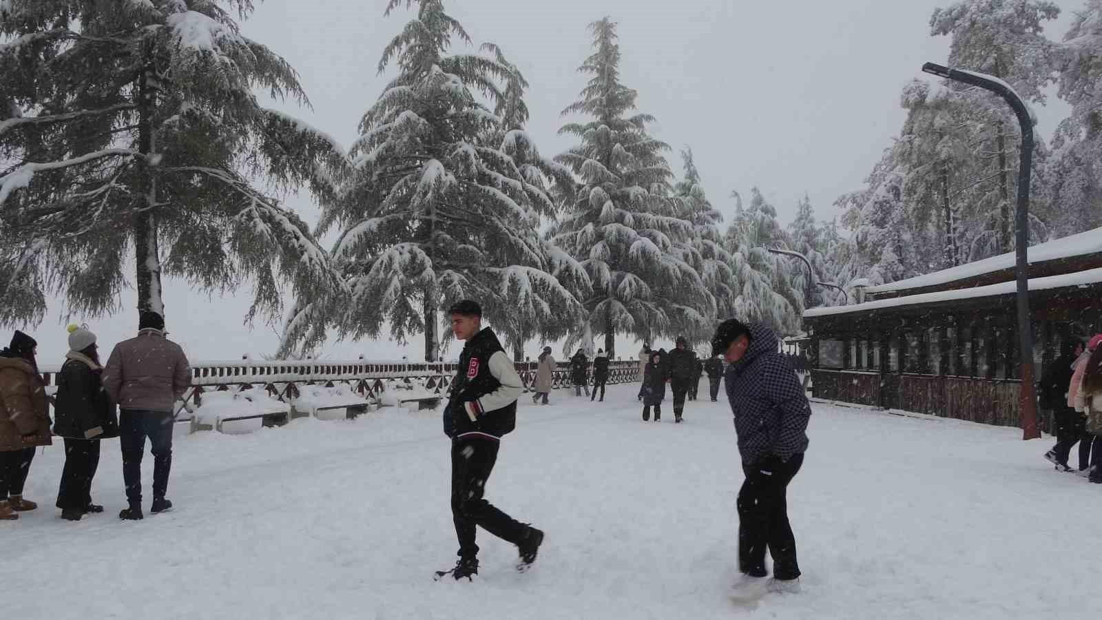 Ordu'da Kar Yağışı Eğlenceye Dönüşerek Keyifli Anlar Yaşattı