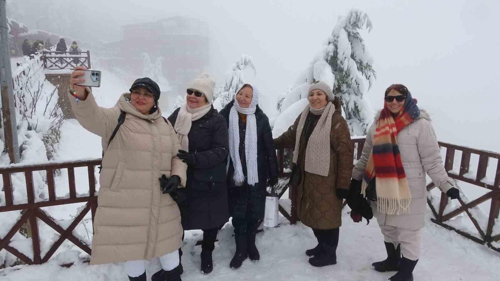 Ordu'da Kar Yağışı Eğlenceye Dönüşerek Keyifli Anlar Yaşattı