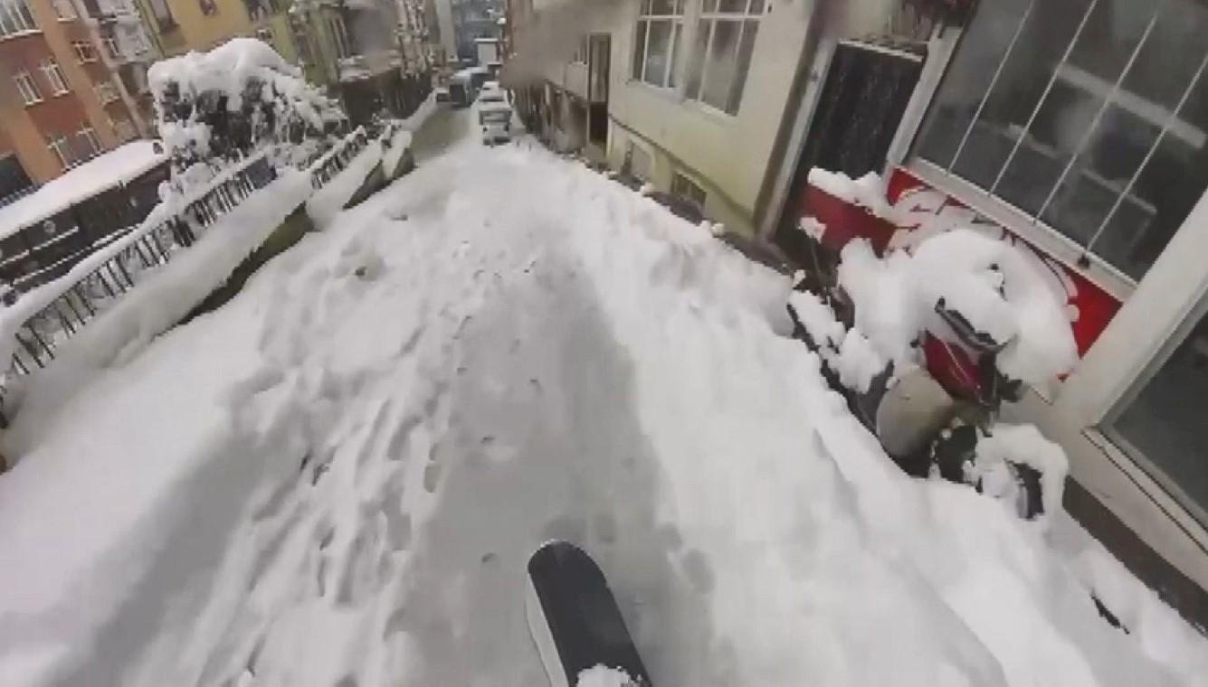Snowboard ile Kış Eğlencesi