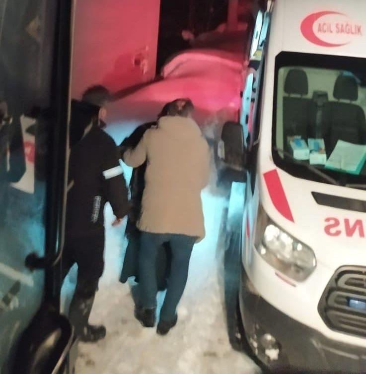 Ordu'da Kış Koşullarına Karşı Karla Mücadele Devam Ediyor