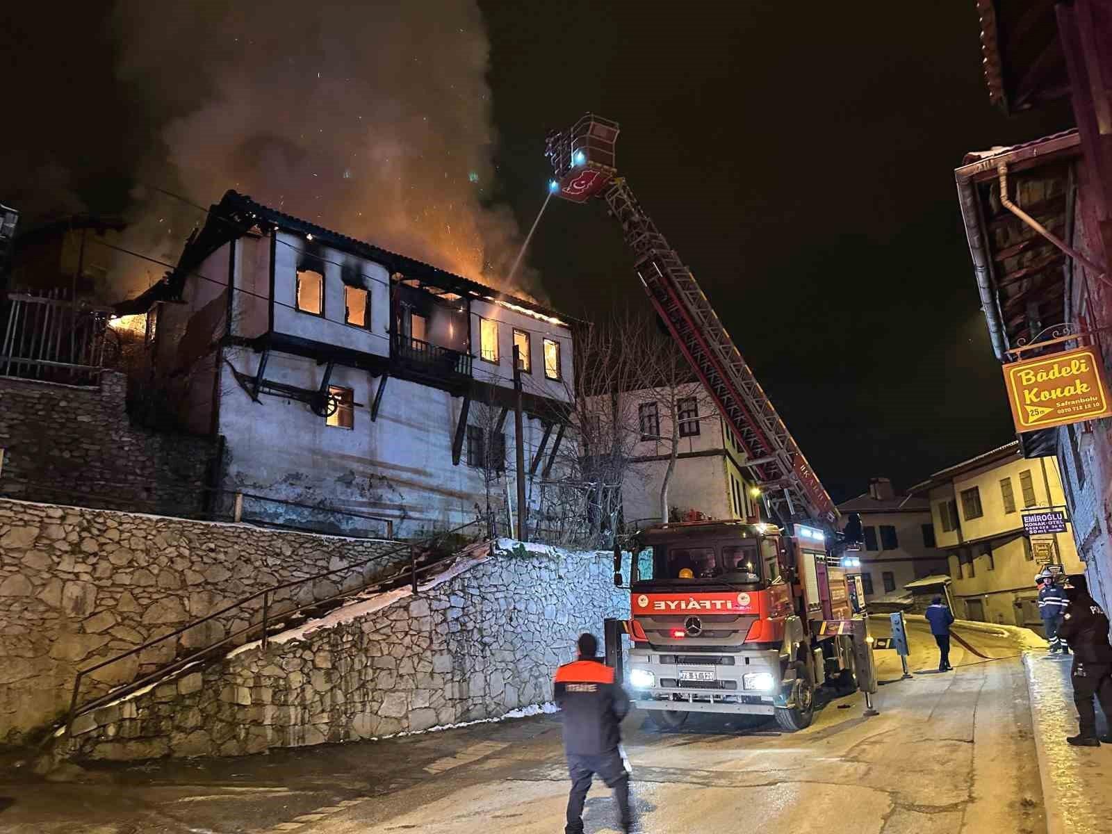 Safranbolu'da Tarihi Konağı Kül Eden Yangın