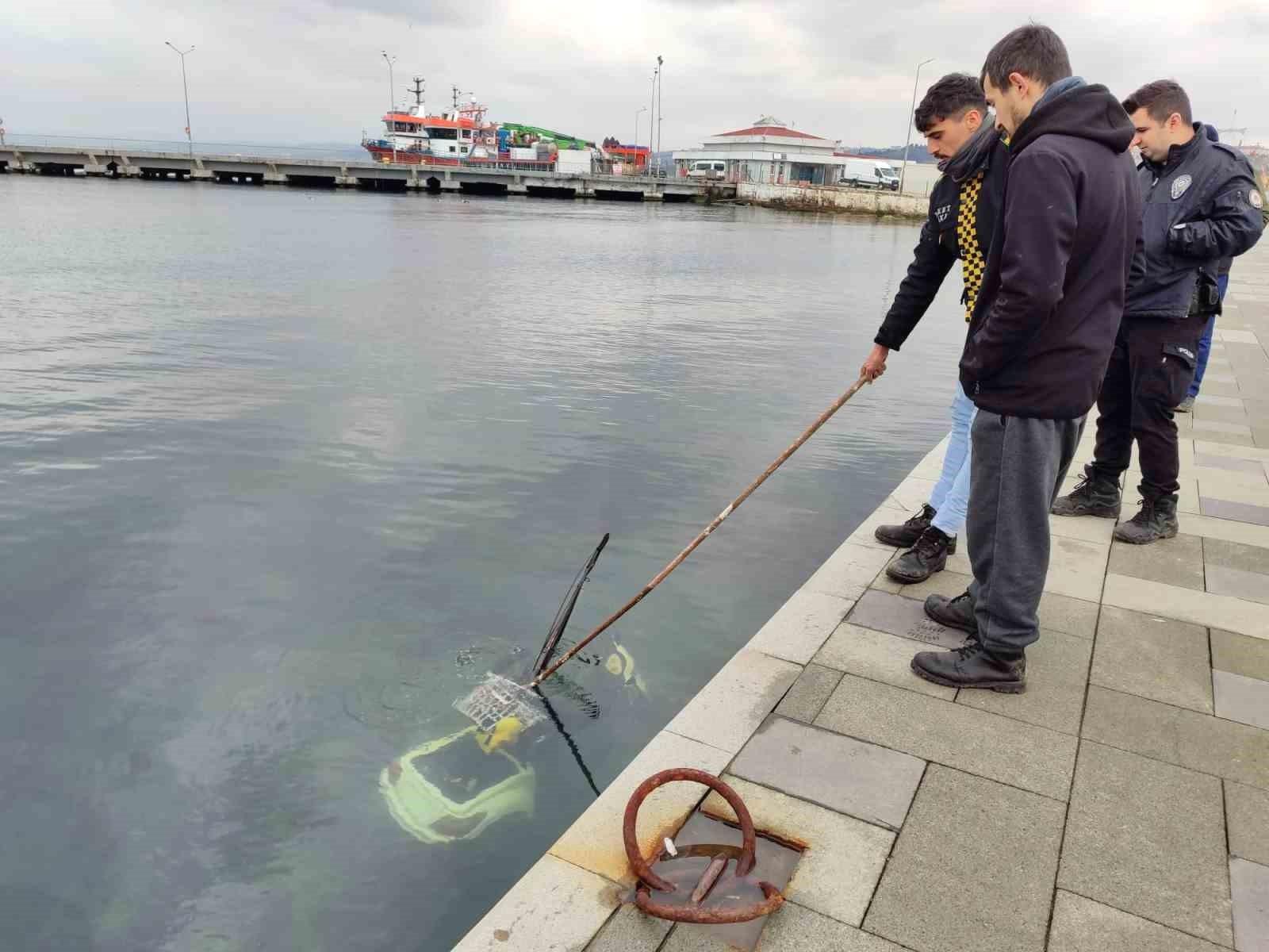 Sinop'ta Elektrikli Motosiklet Kazası: Denize Düşen Adamın Kurtuluşu