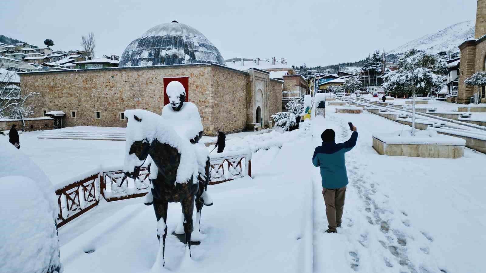 Tokat'ta Beyaz Gelinlik Giyildi, Sokaklar Hüzünle Dolduruldu