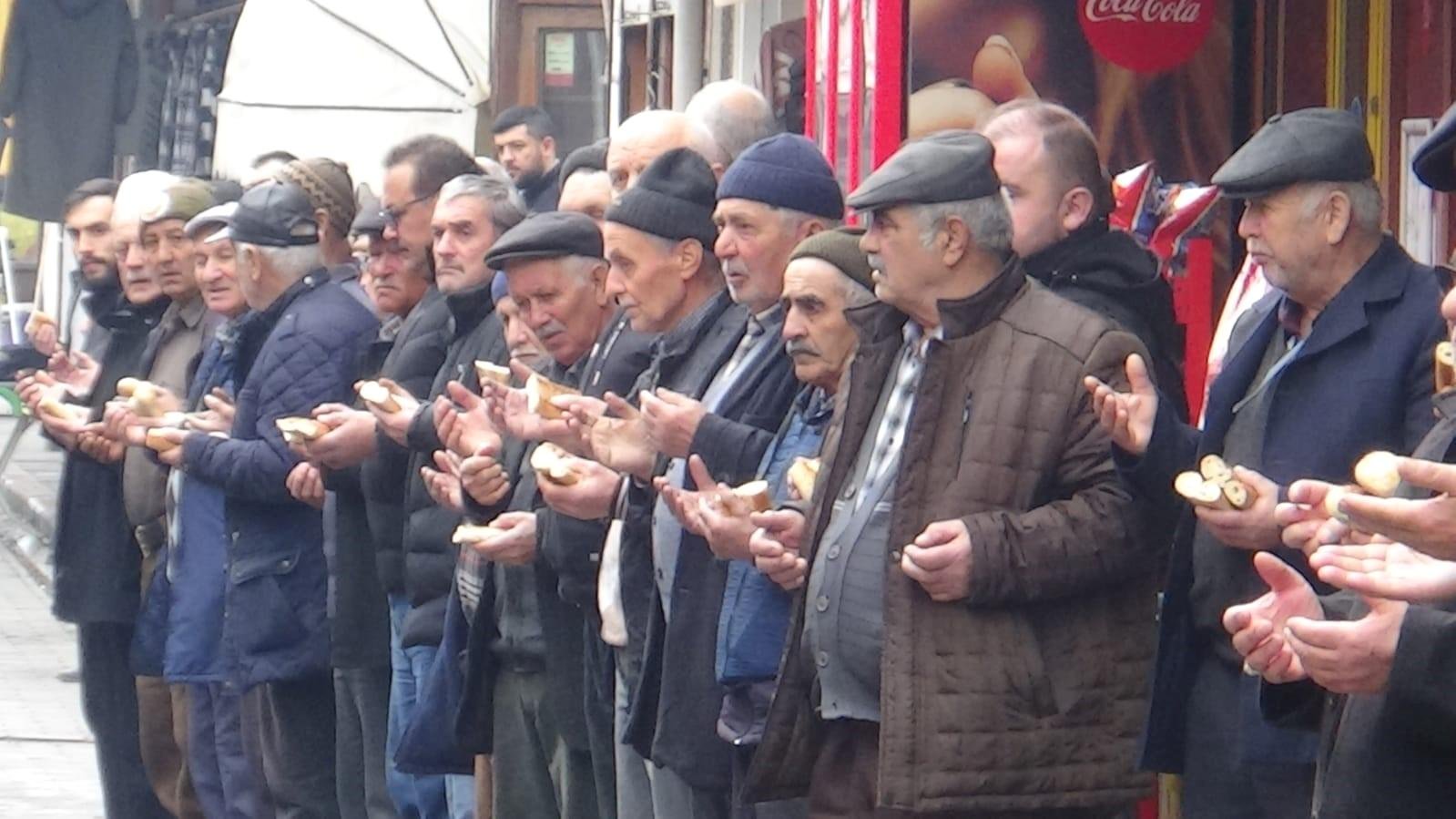 Mudurnu'da 7 Asırlık Esnaf Duası Geleneği Devam Ediyor