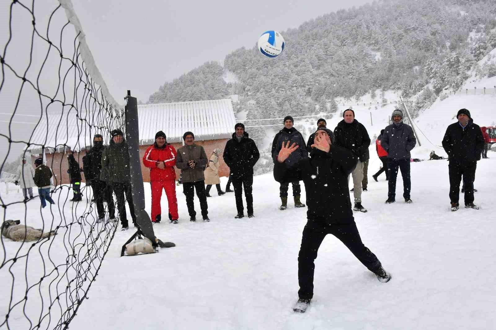 Zigana Dağı'nda 15. Kış Şenliği: Eğlencenin Zirveye Ulaşacağı Etkinlik