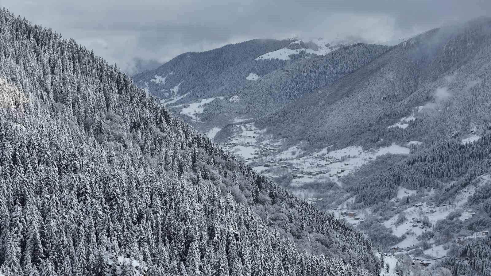 Karla Kaplı Zigana Dağı: Doğa Tutkunlarının Yeni Gözdesi