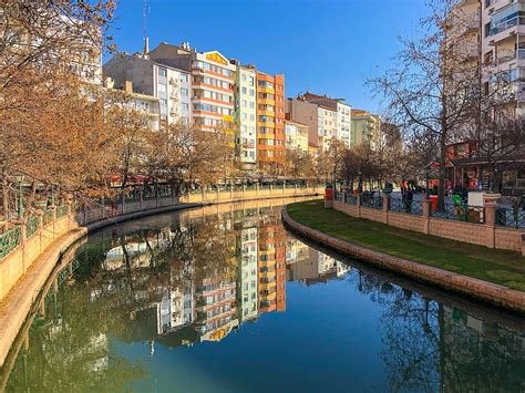 Kültür ve Doğanın Buluşma Noktaları: Tarihi Şehir Turları