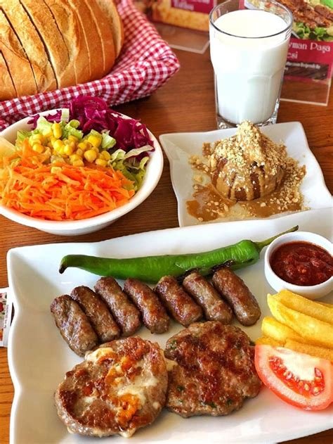 Yol Üstü Lezzet Durakları: Seyahat Esnasında Durdurulacak Noktalar